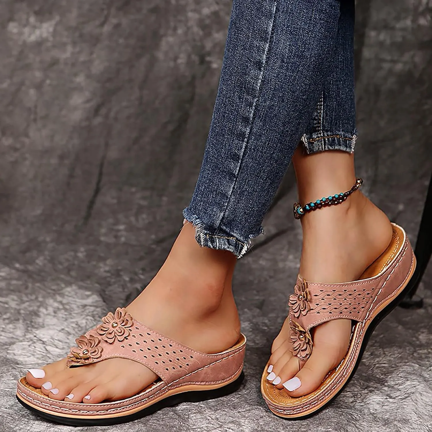 Eduavar Sandals Women, Sandals Women Comfortable Flip Flops with Arch Support Summer Beach Sandals Slippers