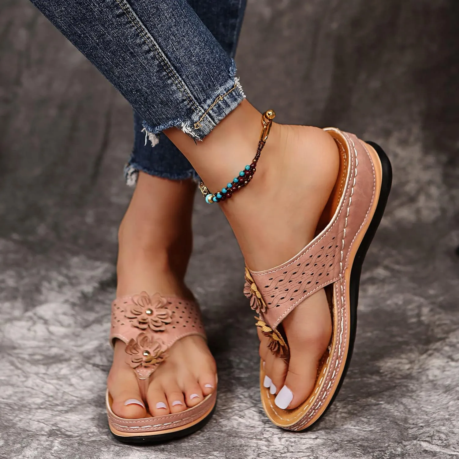 Eduavar Sandals Women, Sandals Women Comfortable Flip Flops with Arch Support Summer Beach Sandals Slippers