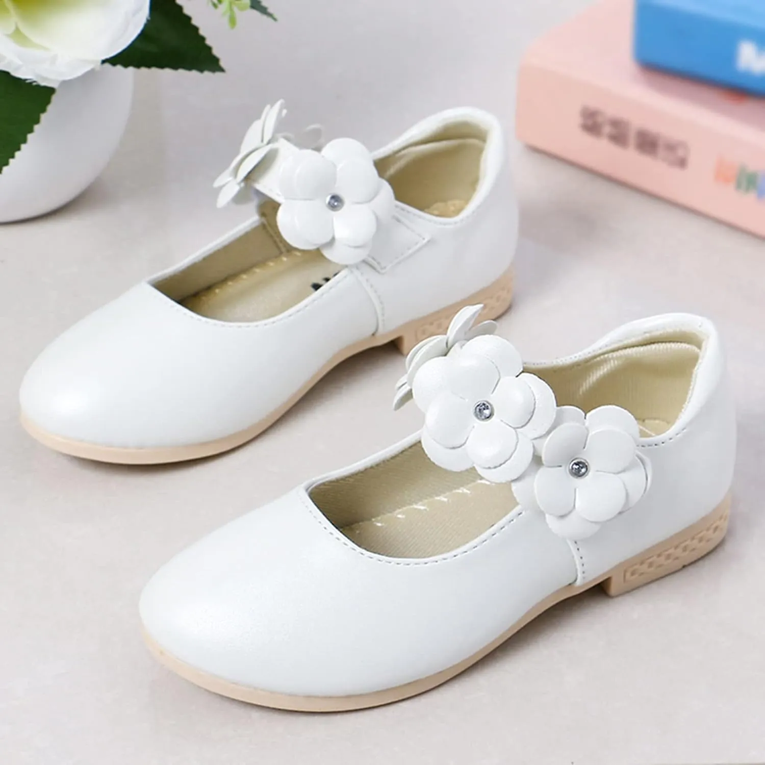 Kids Girls Children Loafers Dancing Performance Shoes Leather Bowknot Flowers Decoration Shoes Princess Single