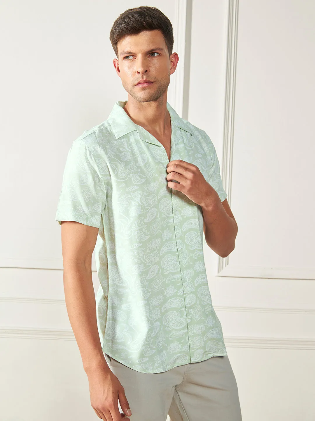 Men's Green Ethnic prints Viscose Casual Shirt