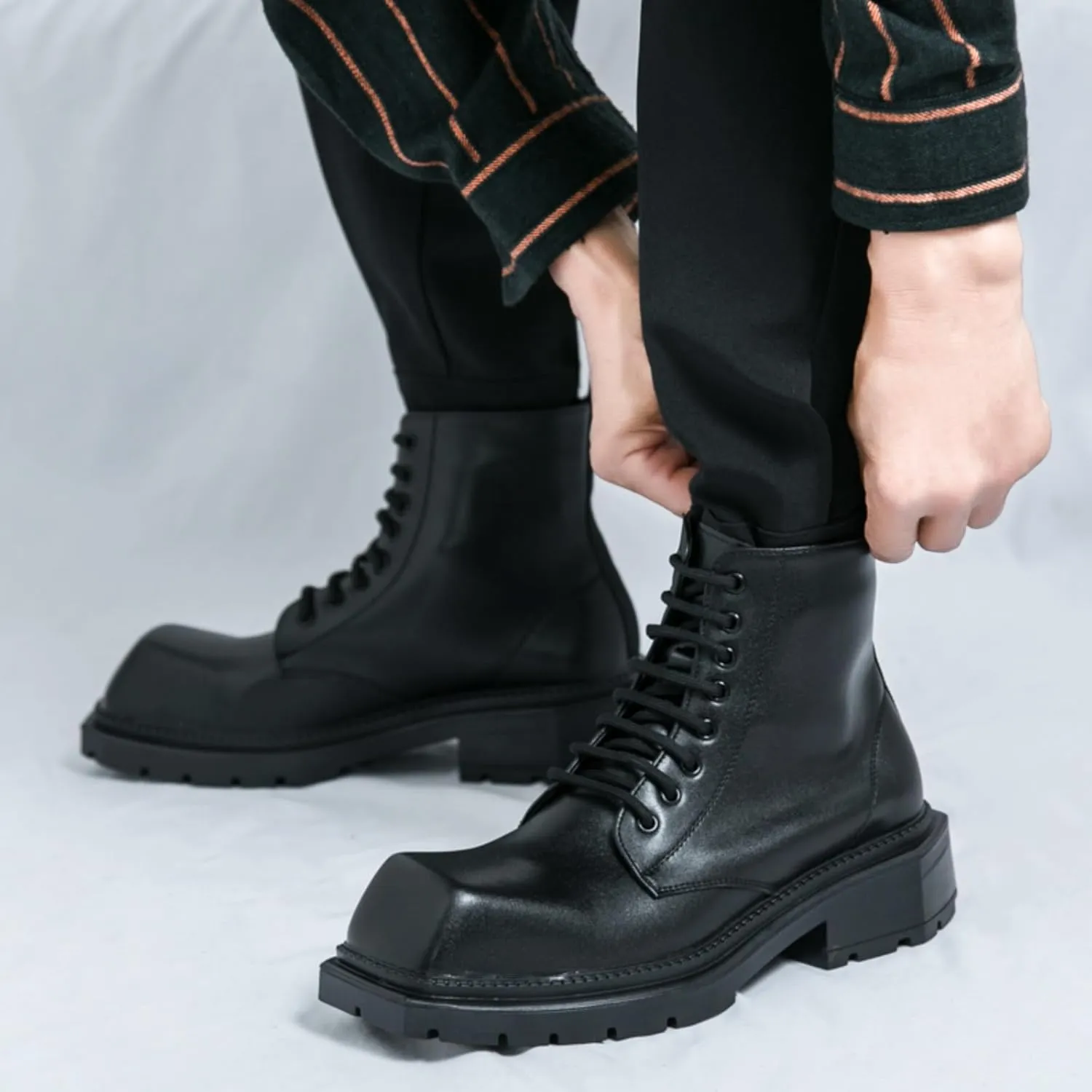 Mens Retro Leather Lace-Up Chunky Heels Chukka Ankle Boots Casual High-Top Non-Slip Square Toe Dress Shoes for Walking Formal Business