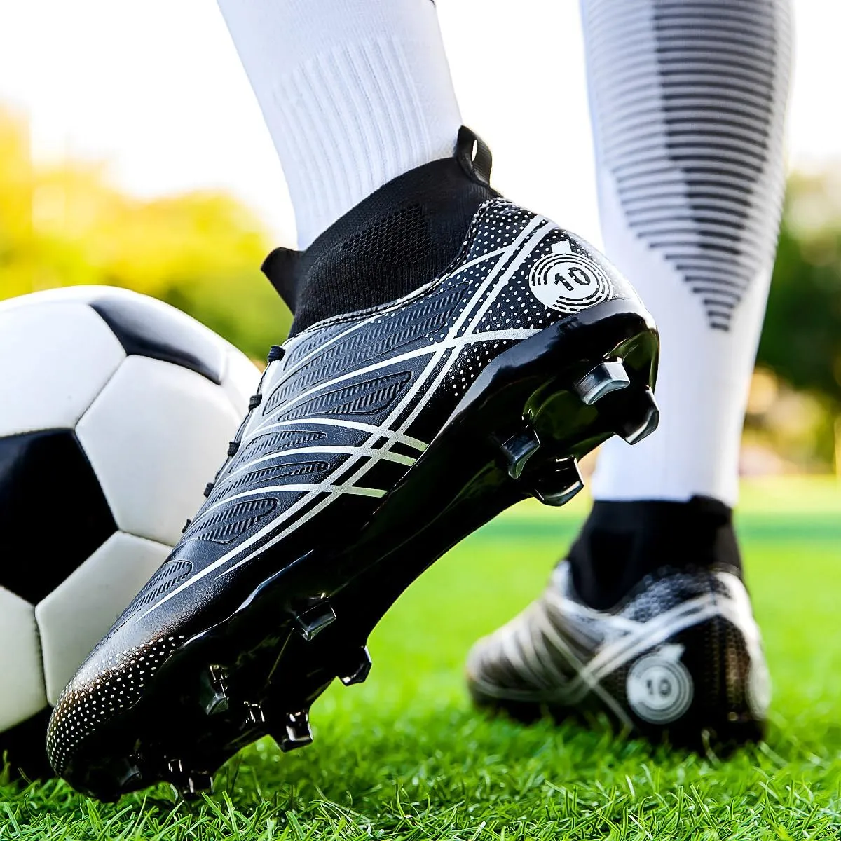 Men??s Soccer Shoes Cleats Football Boots Professional Training Outdoor Indoor Sneaker High-Top Spike Breathable Athletic