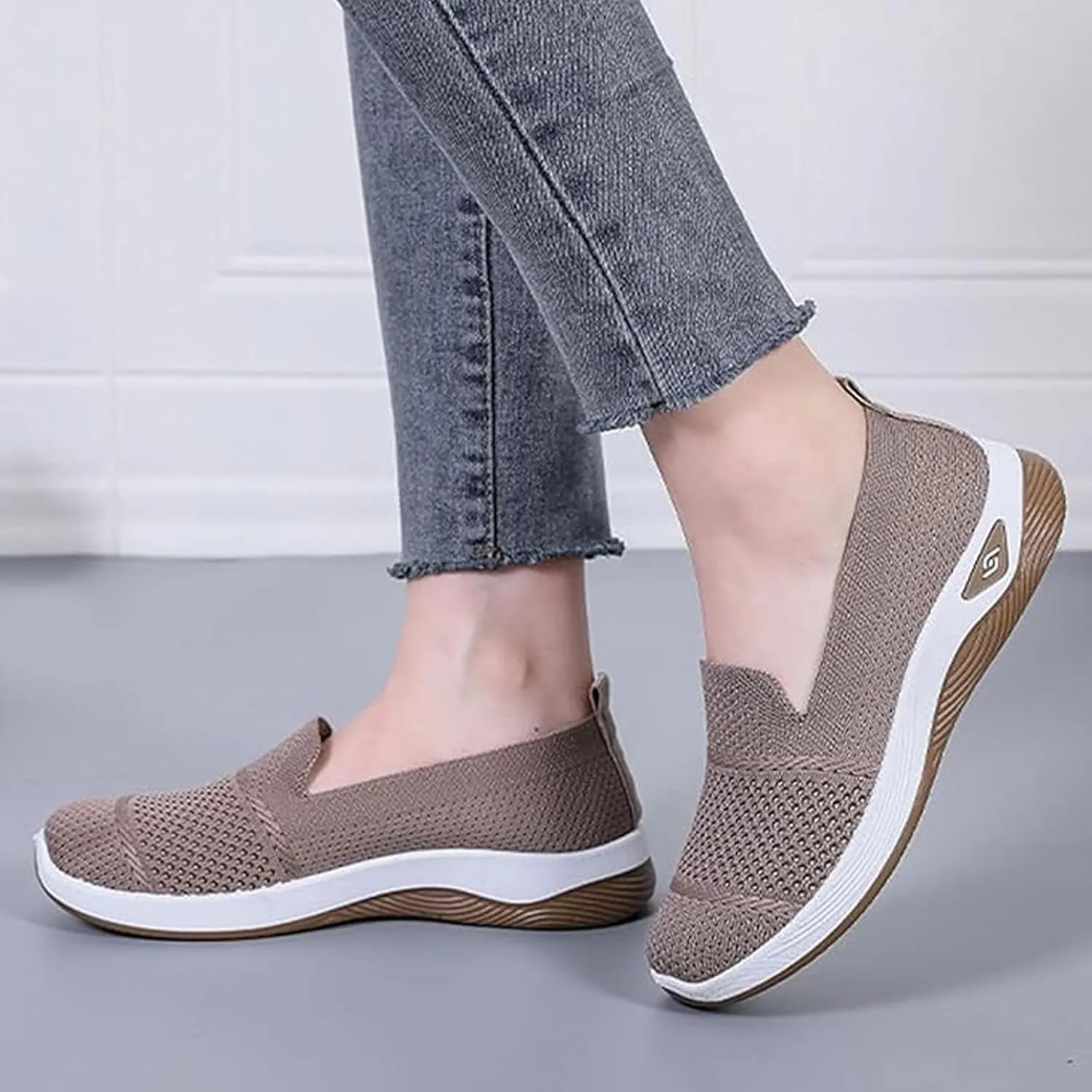 Orthopedic Shoes for Women Dressy Breathable Soft Shoes Arch Support Comfortable Breathable Walking Slip on Sneakers Lightweight Sneaker 2025