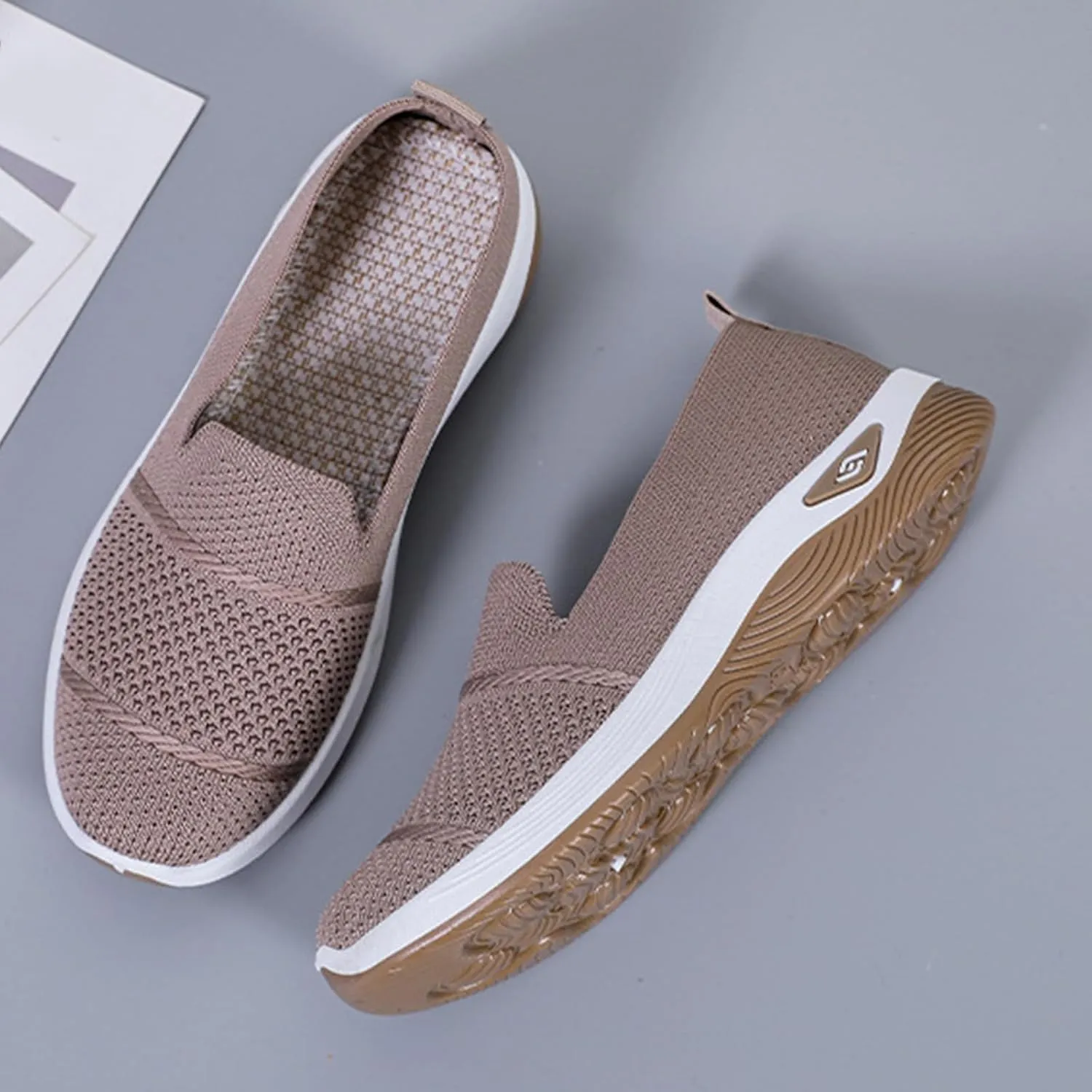 Orthopedic Shoes for Women Dressy Breathable Soft Shoes Arch Support Comfortable Breathable Walking Slip on Sneakers Lightweight Sneaker 2025