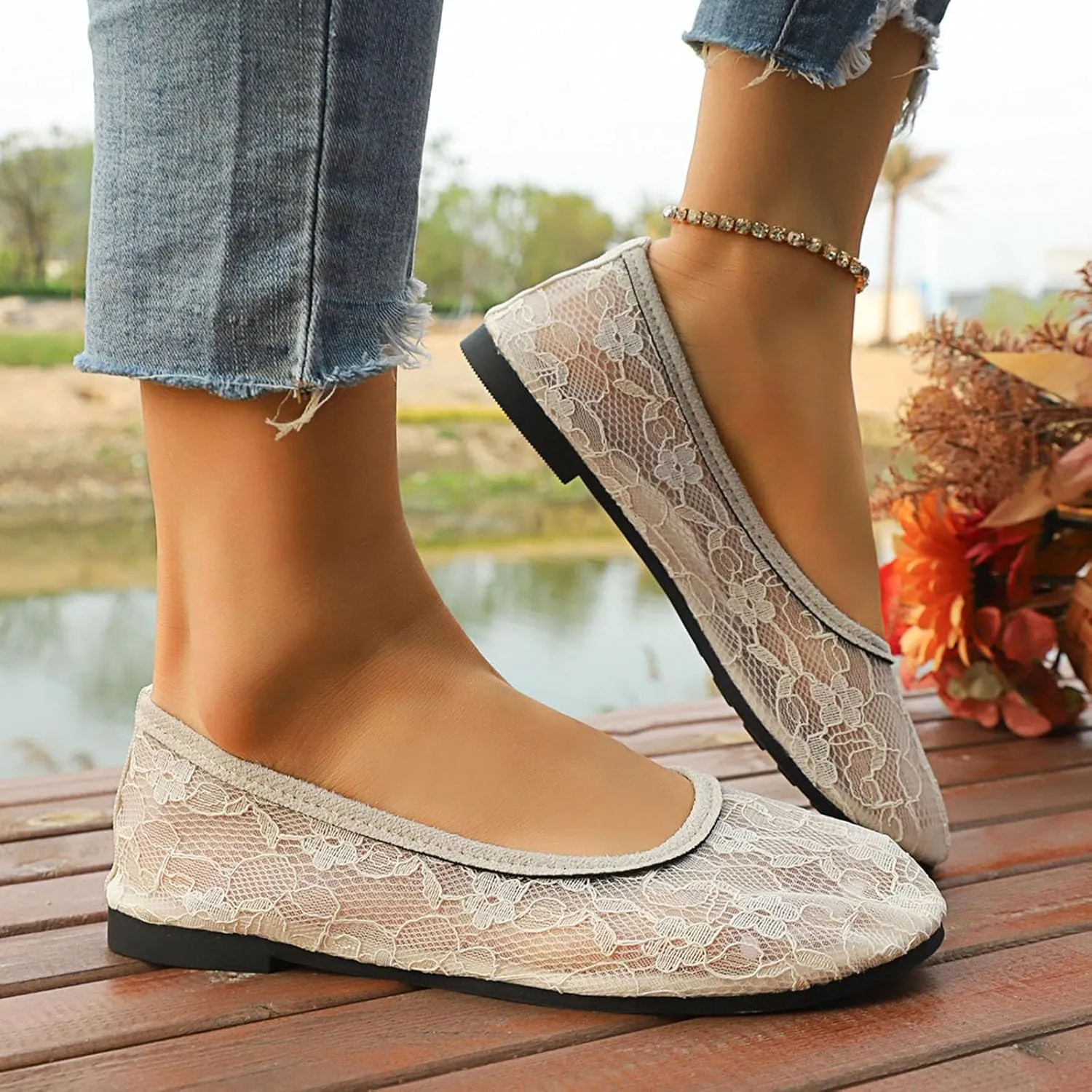Womens Flats Cut Out Round Toe Slip On Floral Ballet Flat Comfortable Breathable Lace Flats Dressy Daily Walking Shoes